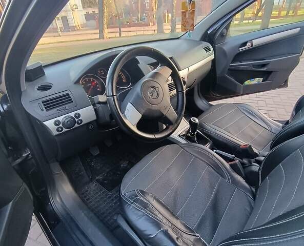 Чорний Опель Астра, об'ємом двигуна 1.6 л та пробігом 305 тис. км за 4500 $, фото 14 на Automoto.ua