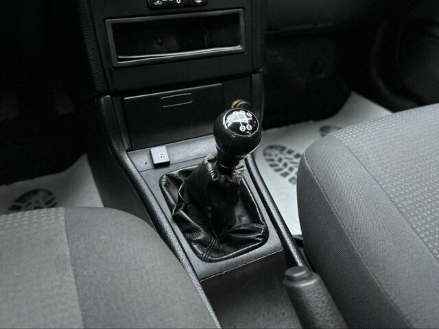 Чорний Опель Астра, об'ємом двигуна 1.4 л та пробігом 102 тис. км за 3600 $, фото 18 на Automoto.ua