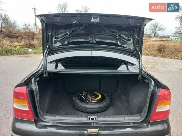 Чорний Опель Астра, об'ємом двигуна 1.4 л та пробігом 225 тис. км за 4350 $, фото 8 на Automoto.ua