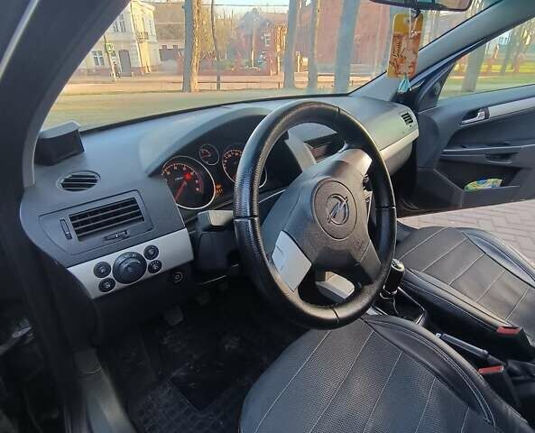 Чорний Опель Астра, об'ємом двигуна 1.6 л та пробігом 305 тис. км за 4500 $, фото 17 на Automoto.ua