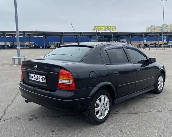 Чорний Опель Астра, об'ємом двигуна 1.6 л та пробігом 215 тис. км за 4100 $, фото 5 на Automoto.ua