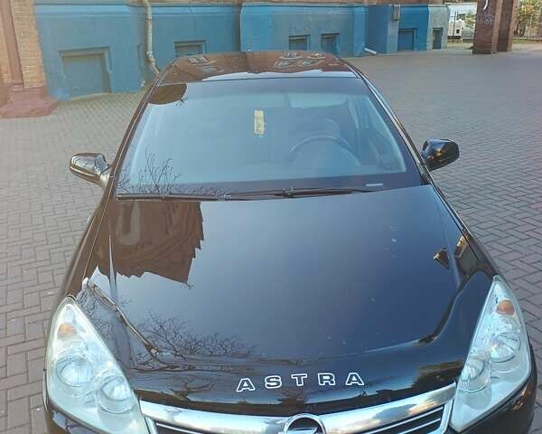 Чорний Опель Астра, об'ємом двигуна 1.6 л та пробігом 305 тис. км за 4500 $, фото 13 на Automoto.ua