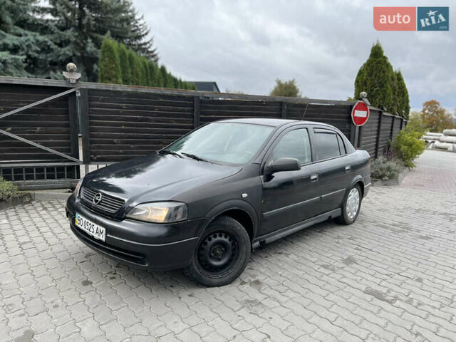 Черный Опель Астра, объемом двигателя 1.4 л и пробегом 157 тыс. км за 2500 $, фото 28 на Automoto.ua