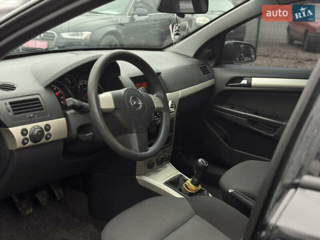 Чорний Опель Астра, об'ємом двигуна 1.6 л та пробігом 221 тис. км за 3650 $, фото 30 на Automoto.ua