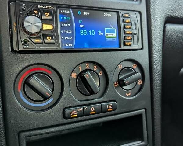 Черный Опель Астра, объемом двигателя 1.6 л и пробегом 215 тыс. км за 3900 $, фото 21 на Automoto.ua