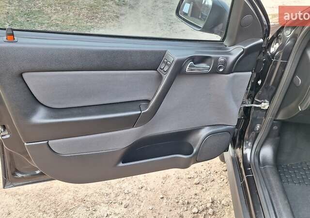 Чорний Опель Астра, об'ємом двигуна 1.6 л та пробігом 52 тис. км за 5600 $, фото 25 на Automoto.ua