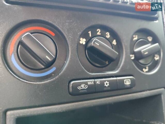 Черный Опель Астра, объемом двигателя 1.6 л и пробегом 100 тыс. км за 2800 $, фото 1 на Automoto.ua