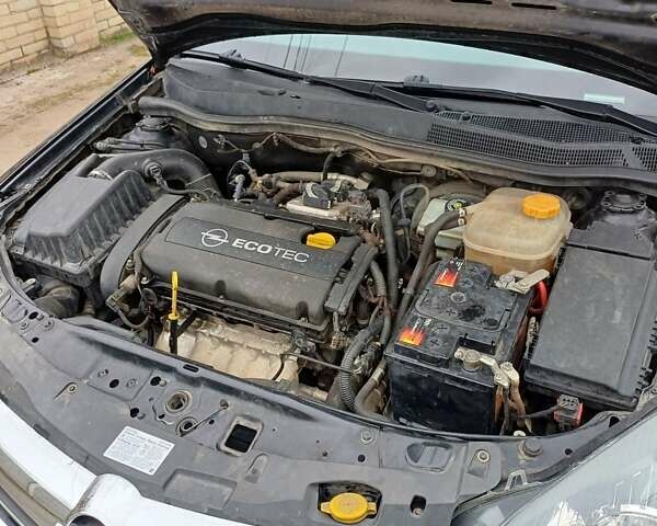 Черный Опель Астра, объемом двигателя 1.8 л и пробегом 187 тыс. км за 4700 $, фото 11 на Automoto.ua