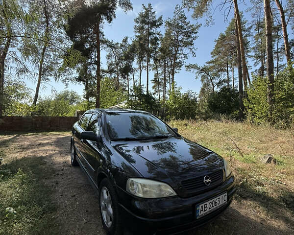 Чорний Опель Астра, об'ємом двигуна 1.4 л та пробігом 167 тис. км за 3699 $, фото 1 на Automoto.ua