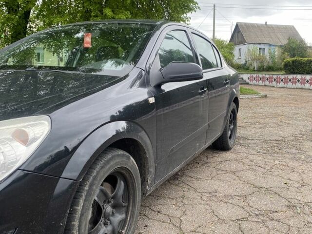 Чорний Опель Астра, об'ємом двигуна 1.6 л та пробігом 280 тис. км за 4100 $, фото 1 на Automoto.ua