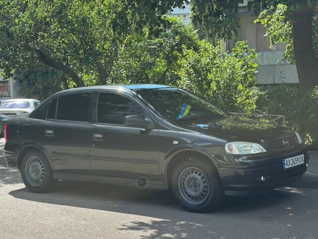 Черный Опель Астра, объемом двигателя 1.6 л и пробегом 137 тыс. км за 3700 $, фото 9 на Automoto.ua