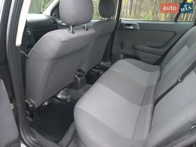 Черный Опель Астра, объемом двигателя 1.4 л и пробегом 220 тыс. км за 4500 $, фото 13 на Automoto.ua