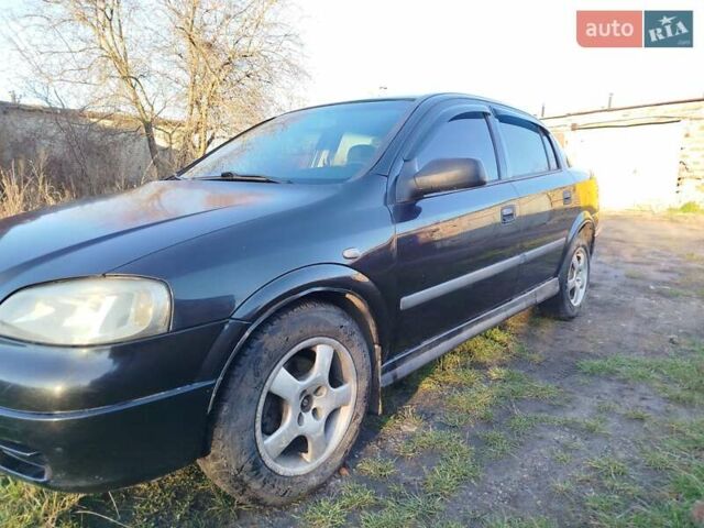 Чорний Опель Астра, об'ємом двигуна 1.4 л та пробігом 250 тис. км за 3200 $, фото 17 на Automoto.ua