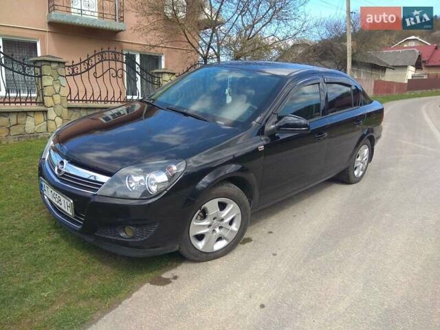 Черный Опель Астра, объемом двигателя 1.6 л и пробегом 159 тыс. км за 6000 $, фото 2 на Automoto.ua