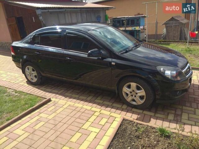 Черный Опель Астра, объемом двигателя 1.6 л и пробегом 159 тыс. км за 6000 $, фото 15 на Automoto.ua
