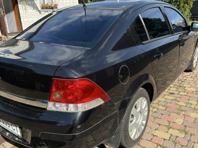 Черный Опель Астра, объемом двигателя 1.6 л и пробегом 207 тыс. км за 6500 $, фото 6 на Automoto.ua
