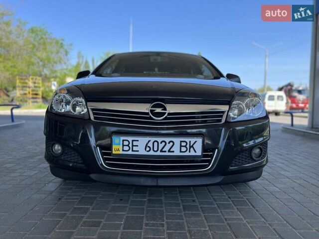 Черный Опель Астра, объемом двигателя 1.6 л и пробегом 192 тыс. км за 7300 $, фото 3 на Automoto.ua