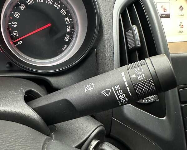 Черный Опель Астра, объемом двигателя 1.6 л и пробегом 150 тыс. км за 7777 $, фото 64 на Automoto.ua