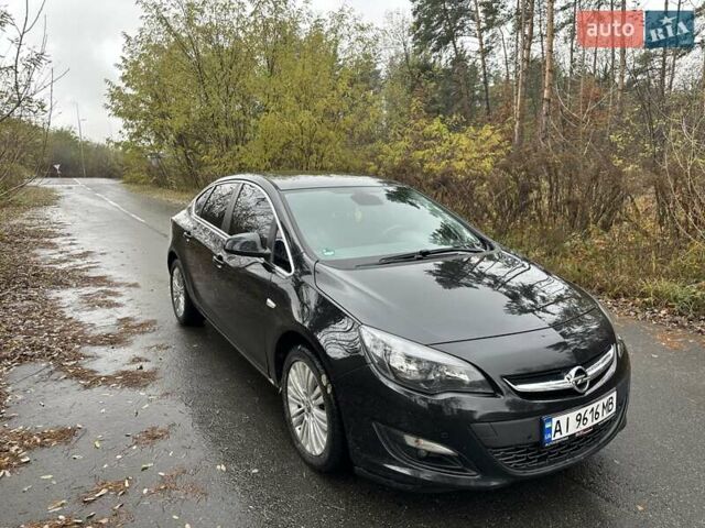 Черный Опель Астра, объемом двигателя 1.6 л и пробегом 150 тыс. км за 7777 $, фото 2 на Automoto.ua