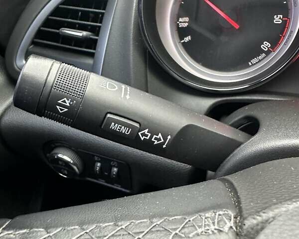 Черный Опель Астра, объемом двигателя 1.6 л и пробегом 150 тыс. км за 7777 $, фото 62 на Automoto.ua