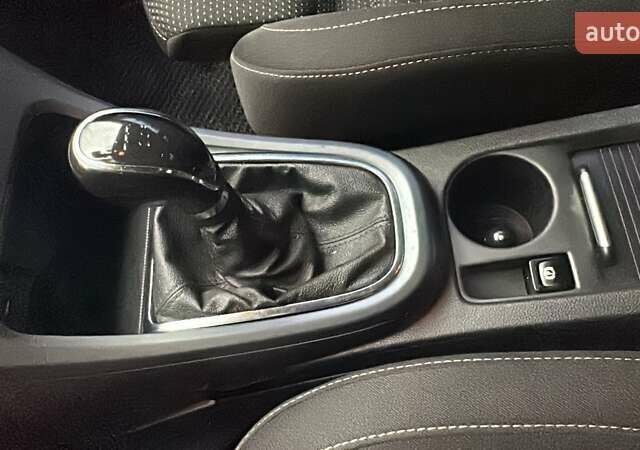 Черный Опель Астра, объемом двигателя 1.6 л и пробегом 150 тыс. км за 7777 $, фото 25 на Automoto.ua