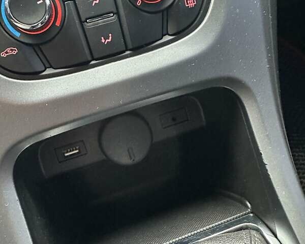 Черный Опель Астра, объемом двигателя 1.6 л и пробегом 150 тыс. км за 7777 $, фото 53 на Automoto.ua