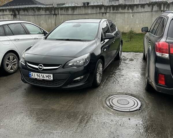 Черный Опель Астра, объемом двигателя 1.6 л и пробегом 150 тыс. км за 7777 $, фото 4 на Automoto.ua