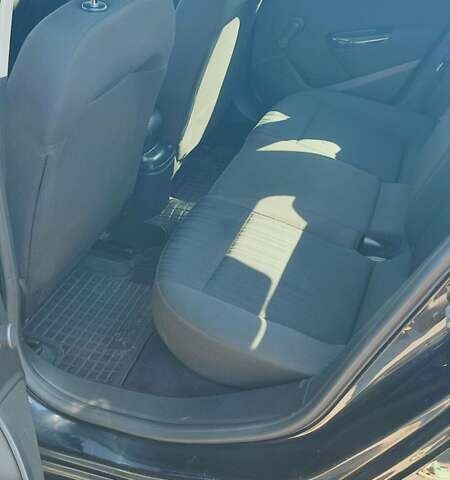 Черный Опель Астра, объемом двигателя 1.6 л и пробегом 253 тыс. км за 8500 $, фото 7 на Automoto.ua