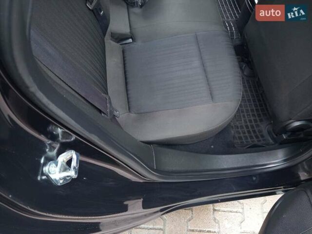 Черный Опель Астра, объемом двигателя 1.6 л и пробегом 253 тыс. км за 7999 $, фото 6 на Automoto.ua