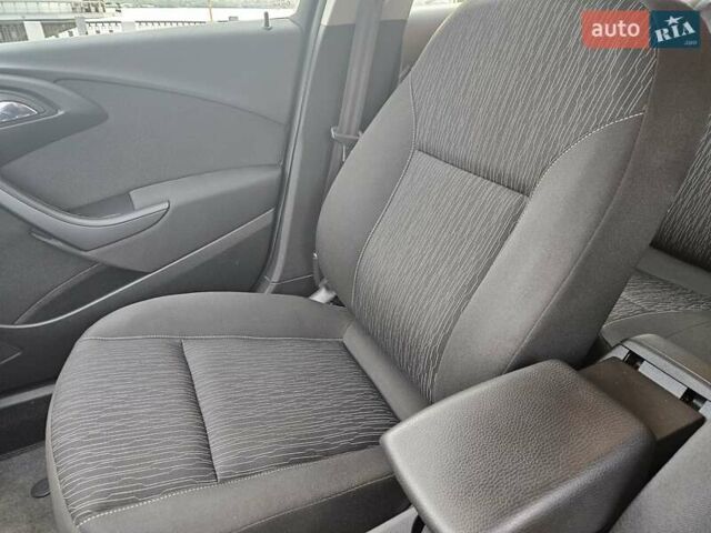 Черный Опель Астра, объемом двигателя 1.4 л и пробегом 70 тыс. км за 11500 $, фото 16 на Automoto.ua