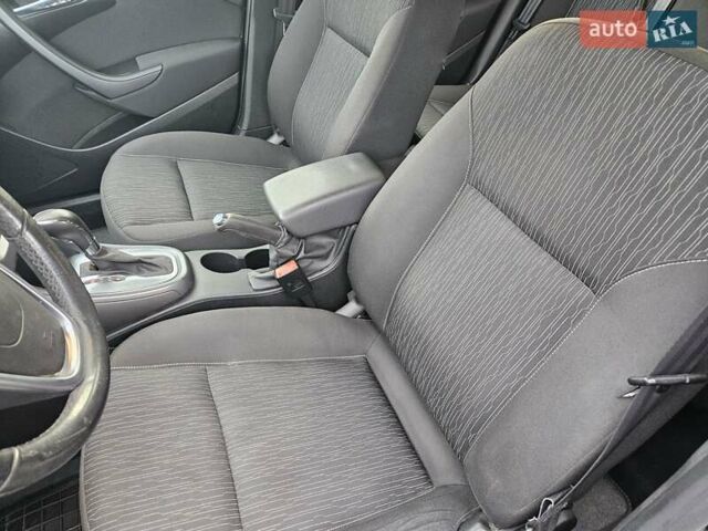 Черный Опель Астра, объемом двигателя 1.4 л и пробегом 70 тыс. км за 11500 $, фото 15 на Automoto.ua
