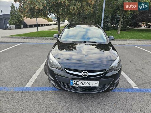Черный Опель Астра, объемом двигателя 1.4 л и пробегом 70 тыс. км за 11500 $, фото 6 на Automoto.ua