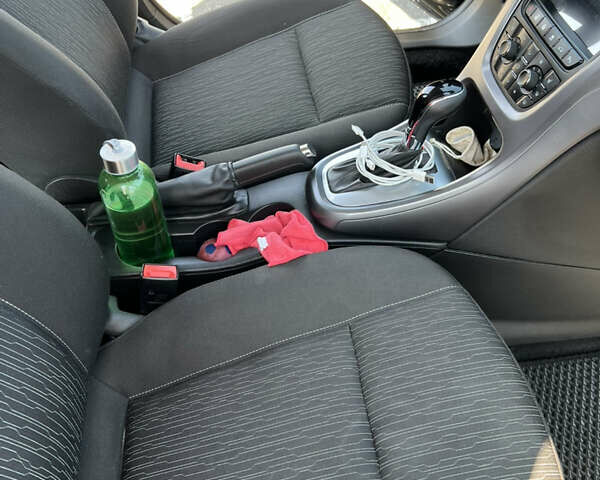 Черный Опель Астра, объемом двигателя 1.36 л и пробегом 85 тыс. км за 13500 $, фото 12 на Automoto.ua