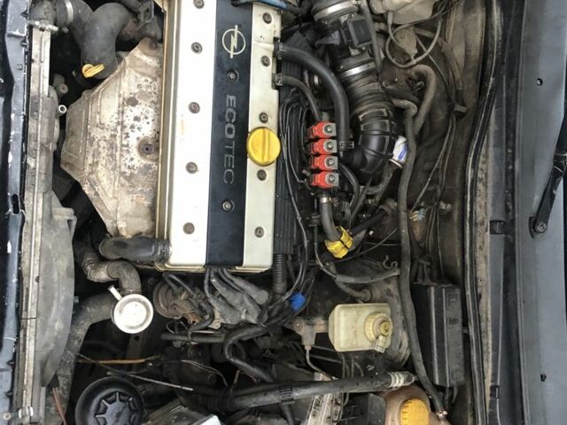 Черный Опель Астра, объемом двигателя 1.8 л и пробегом 1 тыс. км за 899 $, фото 14 на Automoto.ua