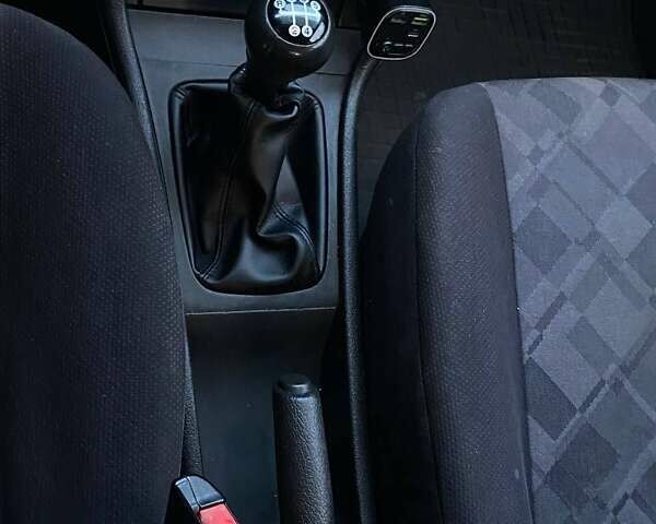 Черный Опель Астра, объемом двигателя 1.6 л и пробегом 248 тыс. км за 3200 $, фото 11 на Automoto.ua