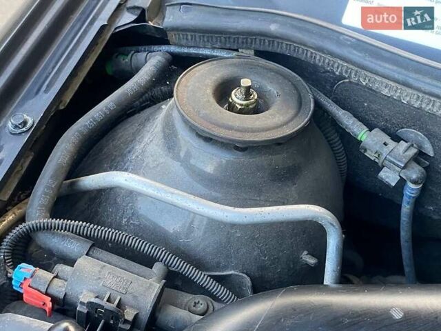 Черный Опель Астра, объемом двигателя 1.6 л и пробегом 248 тыс. км за 3200 $, фото 17 на Automoto.ua