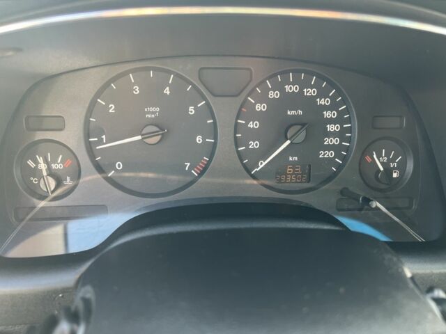 Черный Опель Астра, объемом двигателя 2 л и пробегом 293 тыс. км за 2150 $, фото 7 на Automoto.ua