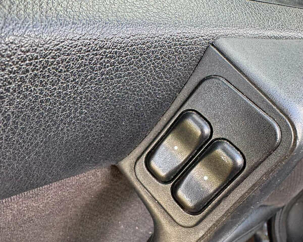 Чорний Опель Астра, об'ємом двигуна 2 л та пробігом 372 тис. км за 2650 $, фото 9 на Automoto.ua