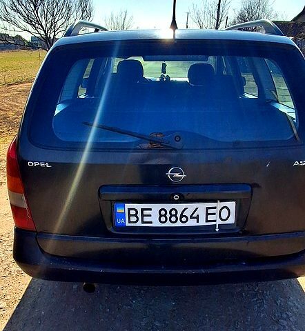Чорний Опель Астра, об'ємом двигуна 1.6 л та пробігом 400 тис. км за 2200 $, фото 2 на Automoto.ua
