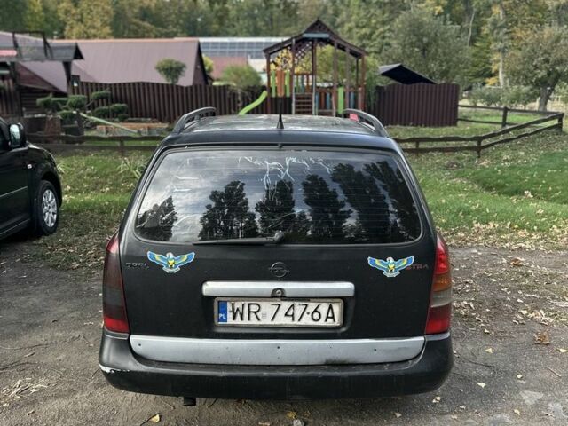 Черный Опель Астра, объемом двигателя 2 л и пробегом 258 тыс. км за 952 $, фото 3 на Automoto.ua