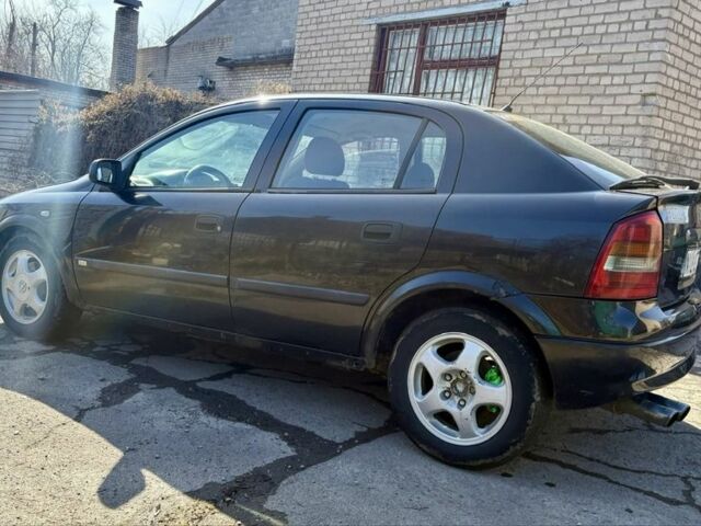Чорний Опель Астра, об'ємом двигуна 0 л та пробігом 250 тис. км за 1400 $, фото 4 на Automoto.ua