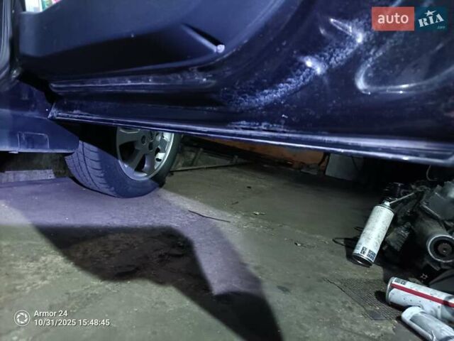 Чорний Опель Астра, об'ємом двигуна 2 л та пробігом 321 тис. км за 3100 $, фото 2 на Automoto.ua