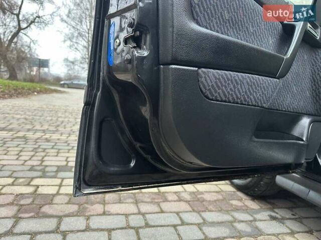 Черный Опель Астра, объемом двигателя 2 л и пробегом 340 тыс. км за 3900 $, фото 75 на Automoto.ua