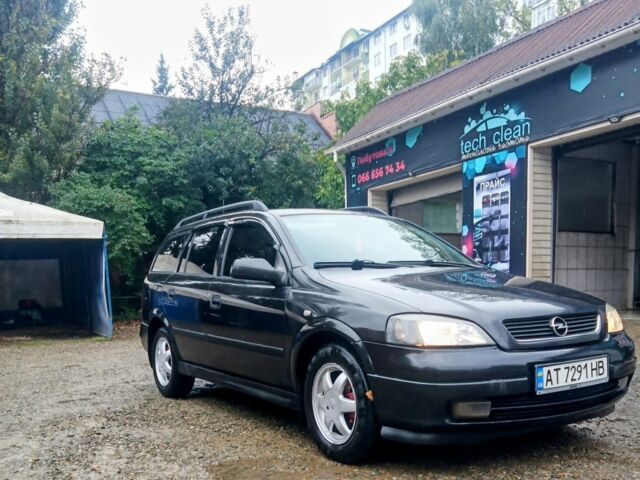 Черный Опель Астра, объемом двигателя 1.6 л и пробегом 350 тыс. км за 2650 $, фото 14 на Automoto.ua