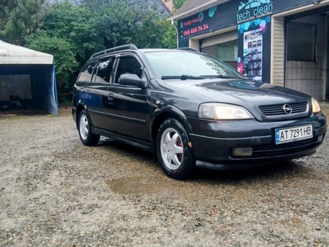 Черный Опель Астра, объемом двигателя 1.6 л и пробегом 350 тыс. км за 2650 $, фото 4 на Automoto.ua