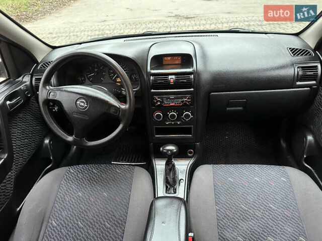 Черный Опель Астра, объемом двигателя 2 л и пробегом 337 тыс. км за 3850 $, фото 67 на Automoto.ua