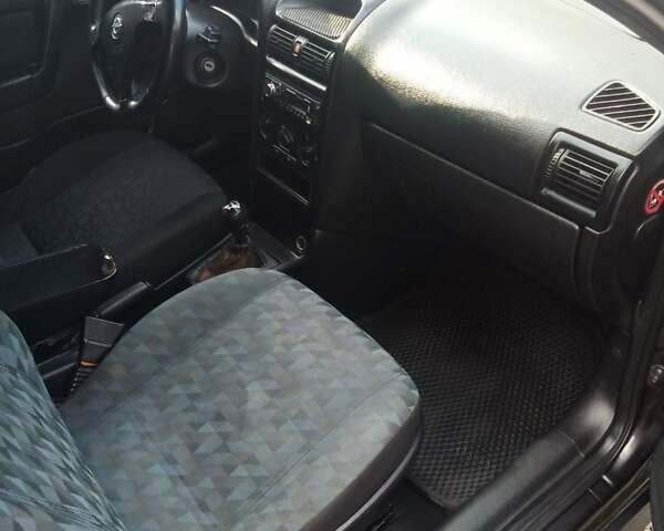 Опель Астра 2001 в Ивано-Франковске на Automoto.ua Черный Опель Астра, объемом двигателя 1.6 л и пробегом 350 тыс. км за 2650 $, фото 34 на Automoto.ua