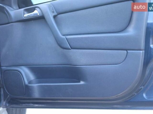 Черный Опель Астра, объемом двигателя 1.7 л и пробегом 270 тыс. км за 3900 $, фото 21 на Automoto.ua