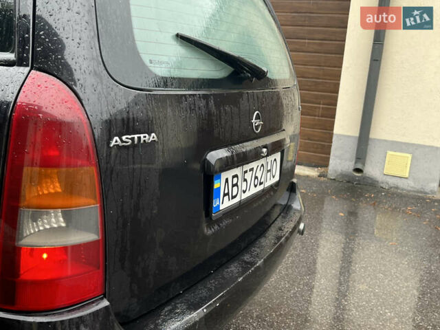 Черный Опель Астра, объемом двигателя 1.6 л и пробегом 250 тыс. км за 2650 $, фото 6 на Automoto.ua