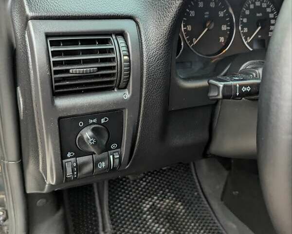 Черный Опель Астра, объемом двигателя 1.6 л и пробегом 280 тыс. км за 3850 $, фото 13 на Automoto.ua